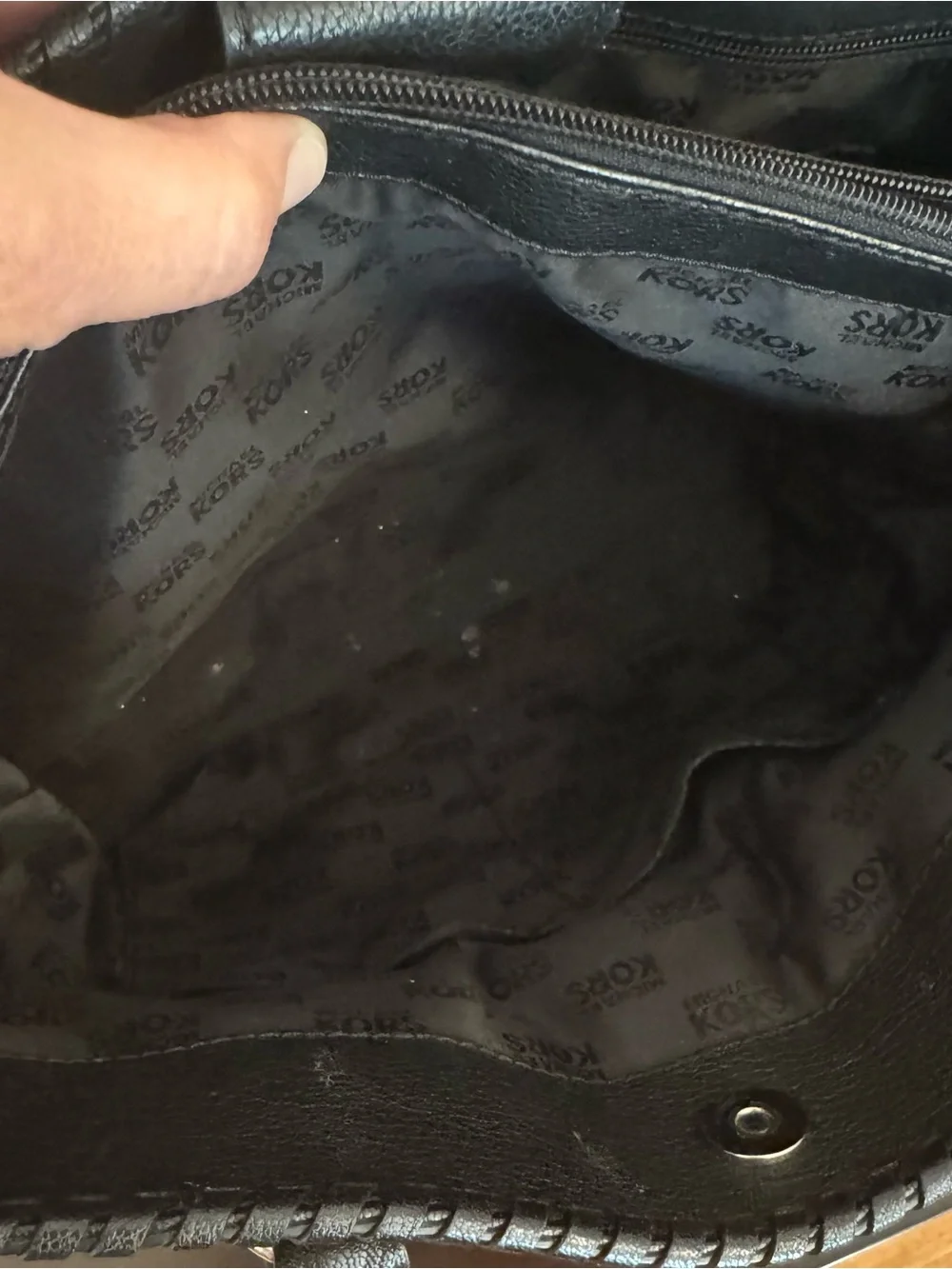 Authentic Michael Kors Whipped Hamilton East West Tote in Classic Black Perfect